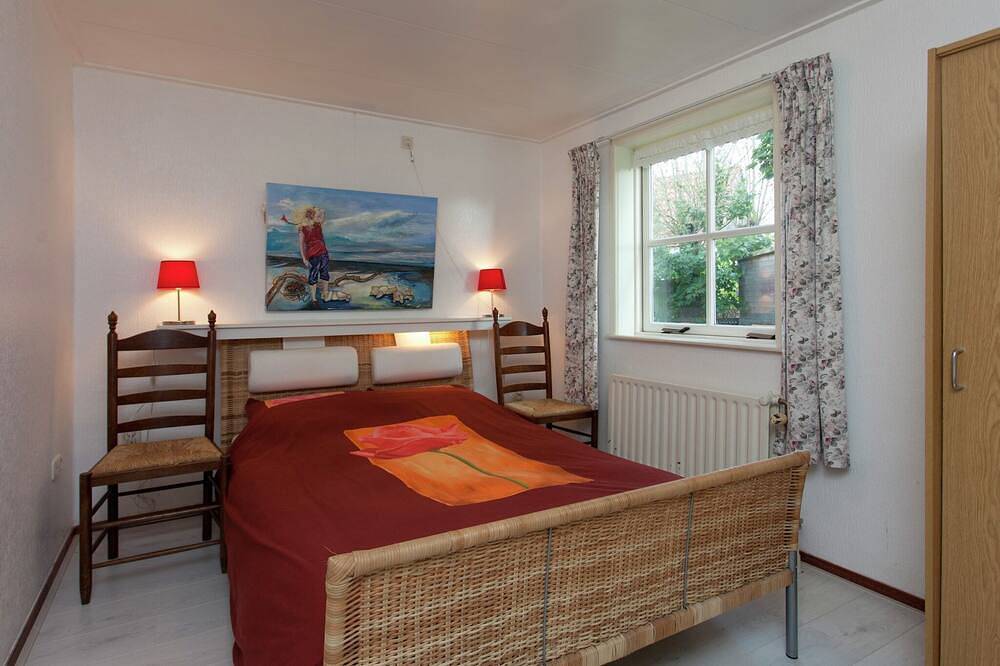 Huisje in Nes-Ameland bij Kust in Nes, Nederlandse waddeneilanden