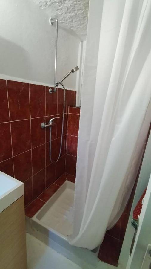 Location de vacances pour 2 personnes, avec terrasse et jardin à Limogne-en-Quercy - 4