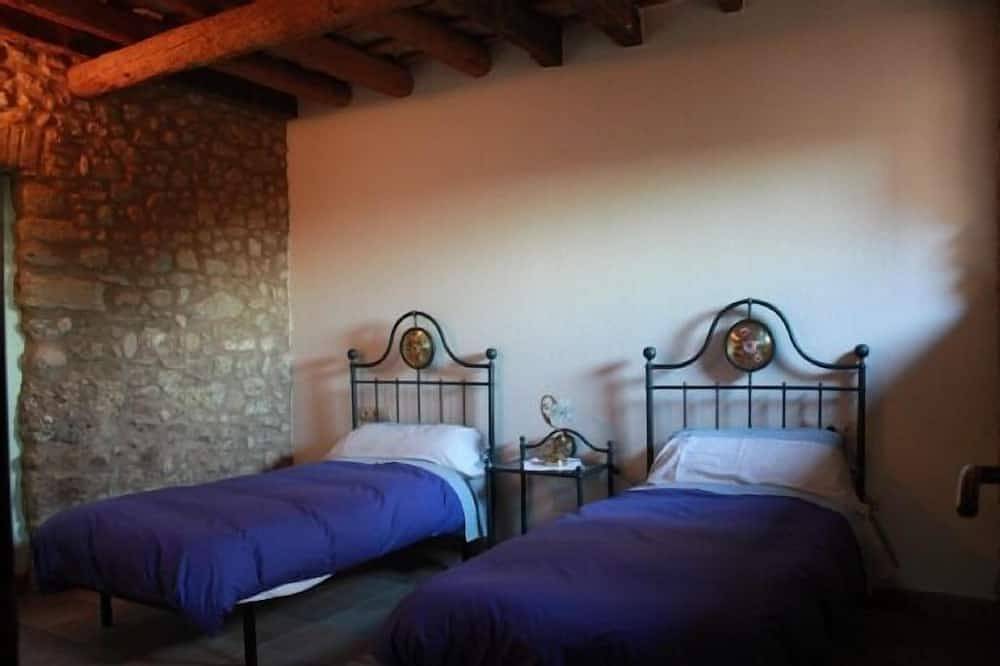 Casa rural (alquiler íntegro) Mas Guitart para 4 personas in Galliners, Vilademuls