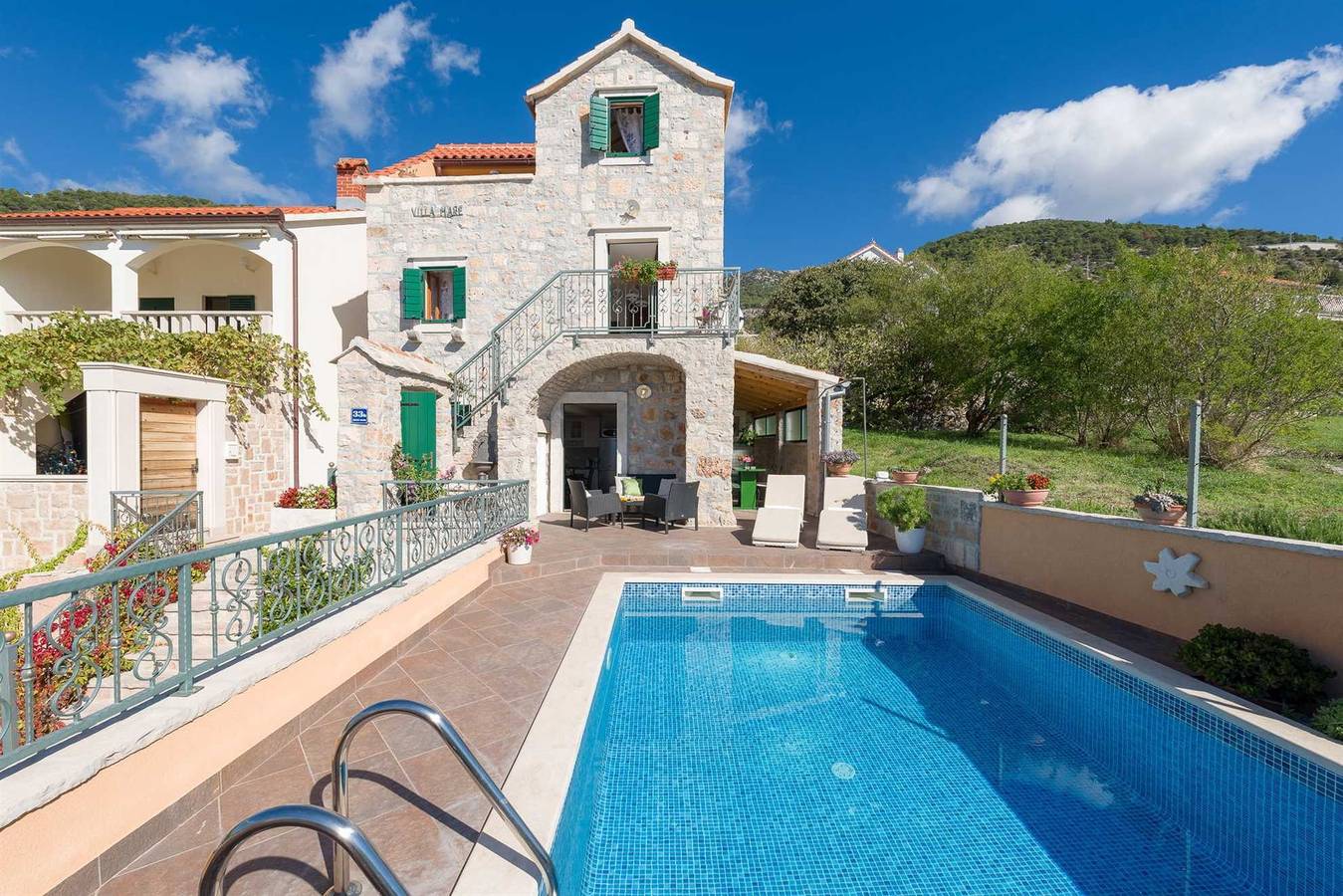 Villa Brač Stone mit Swimming Pool in Bol, Brac