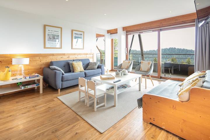 Ferienwohnung für 8 Personen, mit Balkon und Whirlpool sowie Pool und Sauna