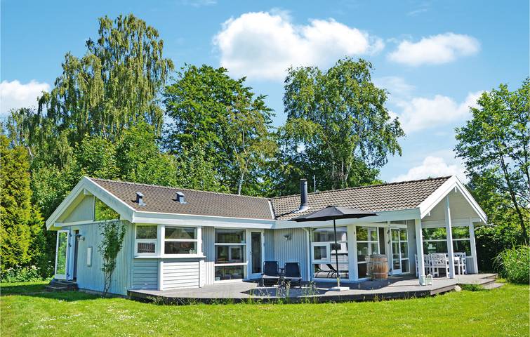 Ferienhaus für 6 Personen, mit Whirlpool und Sauna sowie Terrasse