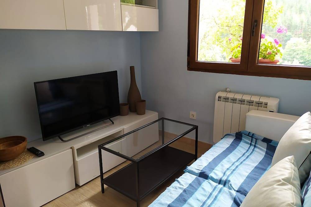 Rural house with garden and terrace between two natural parks. in Igorre, Bizkaia
