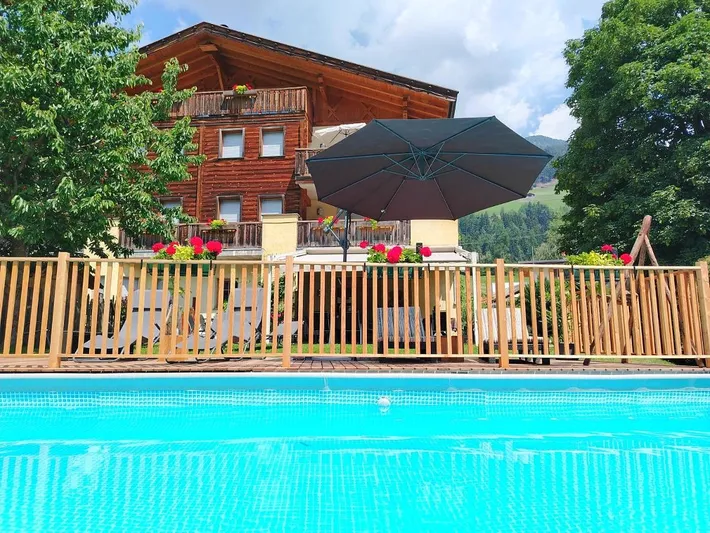 Apartmenthotel für 2 Personen, mit Garten und Pool sowie Sauna und Ausblick - 1