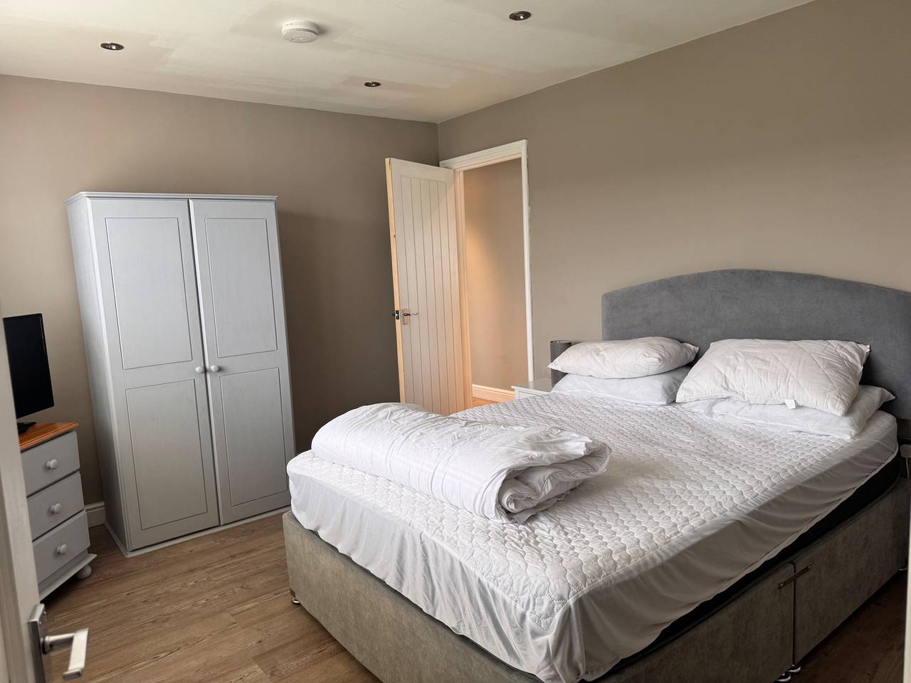 Pet-Friendly - 2 Bedrooms Bungalow hot tub parking in Heacham, Norfolk Coast