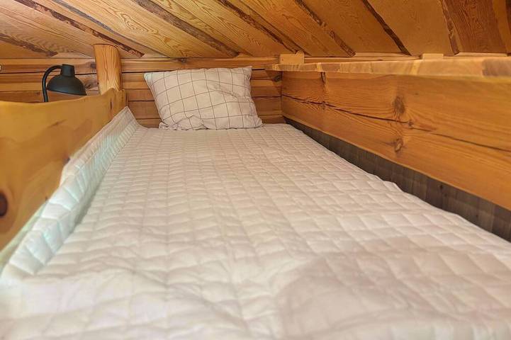 Fjällstugan – Ferienhaus mit Sauna, Naturpool & Boot in Ydre, Östergötland in Ydre und Umgebung