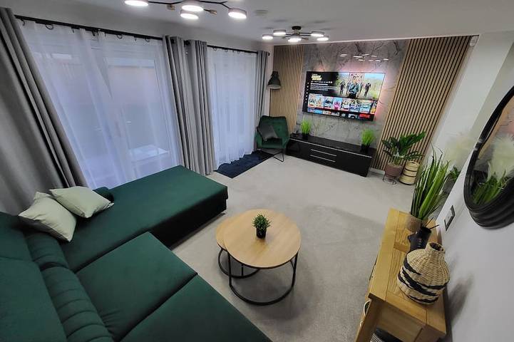 Vacation rental for 8 people, with Terrace and Yard in Livingston
