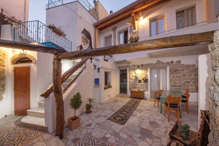 B&b per 2 persone, con Terrazza e Giardino a Nuoro