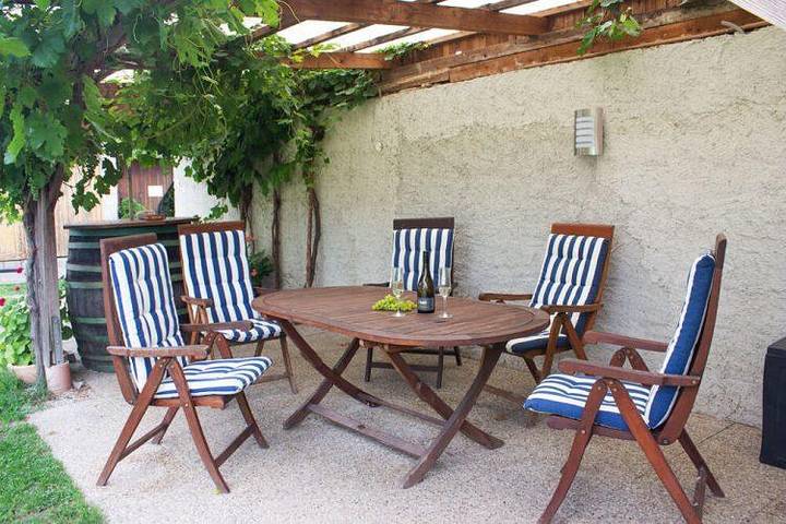 Weinbau - Camping - Gästezimmer Ettenauer - Hofzimmer in Rohrendorf bei Krems, Bezirk Krems an der Donau-Land
