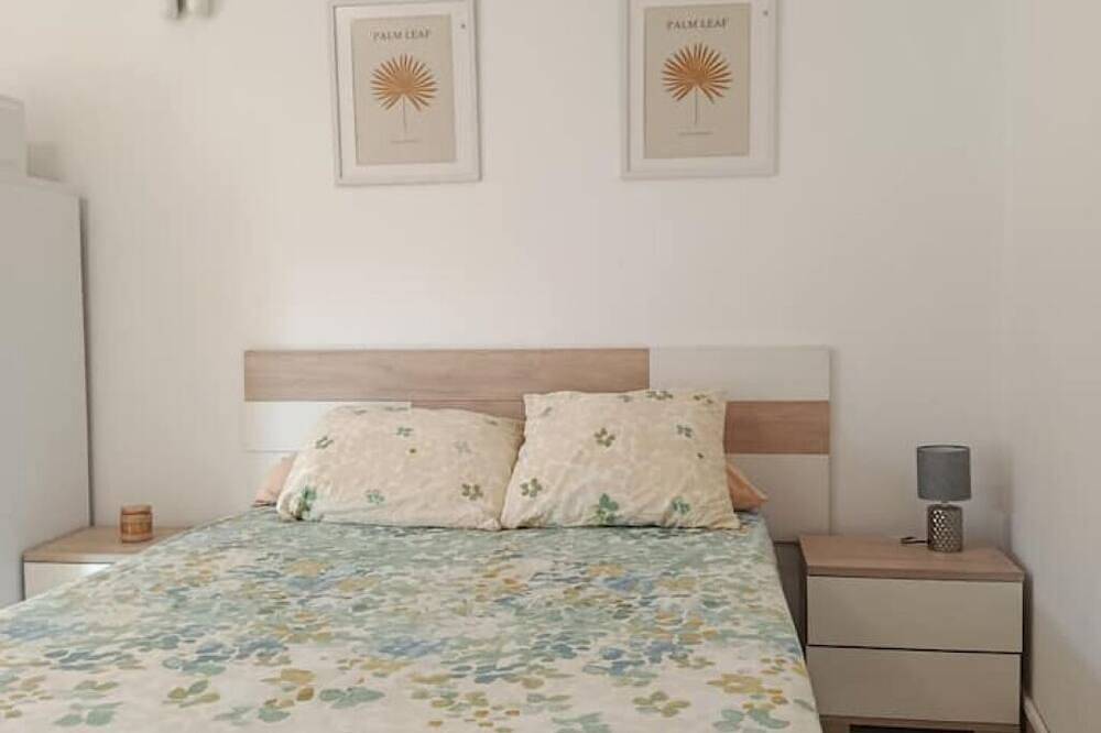 Entire apartment, Loft Solpor - Your haven of calm in front of the sunset in Marín, Rías Baixas