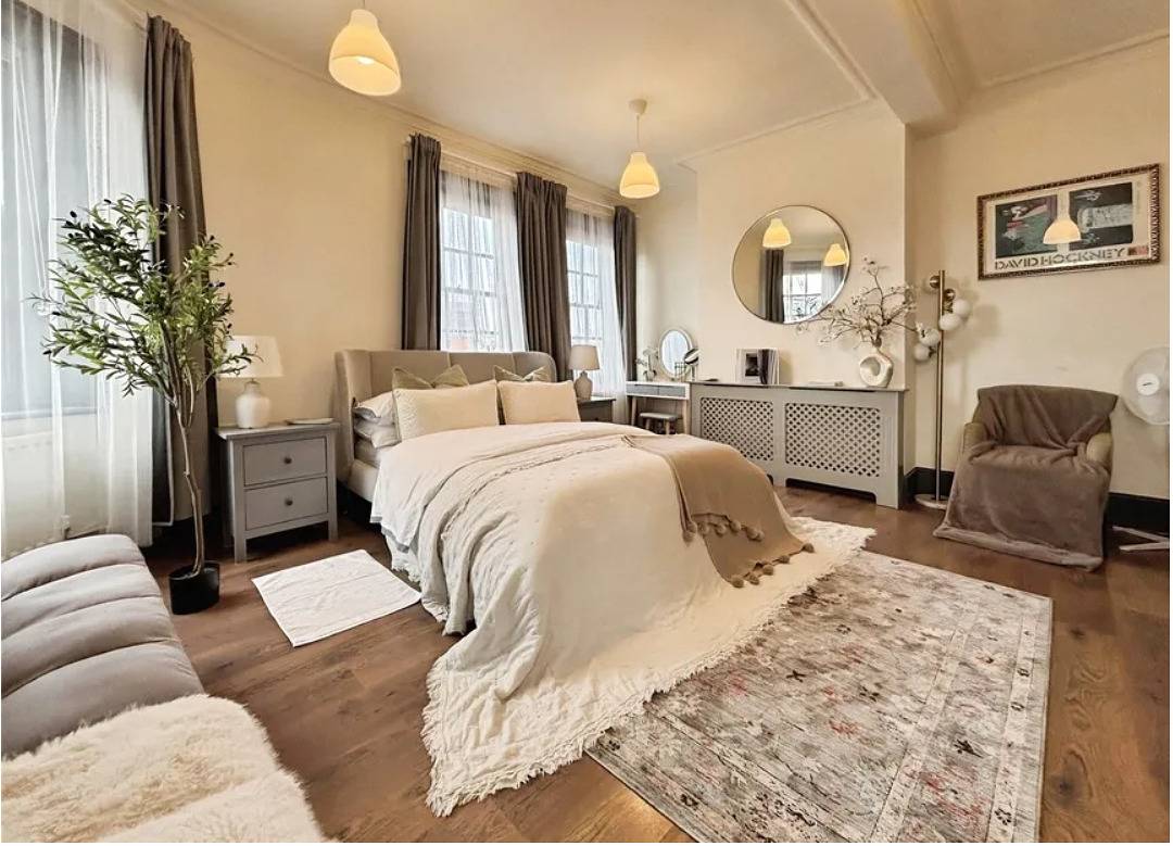 Entire holiday apartment, 3 Bedrooms in Central Tunbridge Wells in Royal Tunbridge Wells, Kent