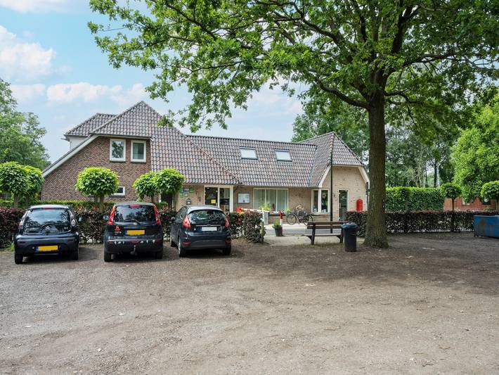 Chalet voor 4 personen, met tuin en zwembad in Twente