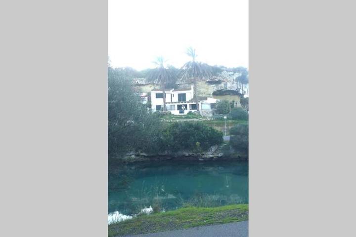 Location de vacances pour 6 personnes, avec vue et jardin à Es Castell - 3