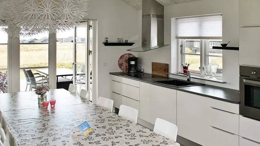 Ferienhaus für 11 Personen, mit Whirlpool und Terrasse sowie Sauna auf Seeland - 2