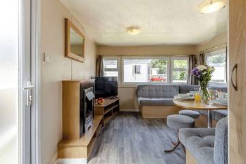 Static Caravan for 6 People in Clacton-on-Sea, Essex, Photo 4