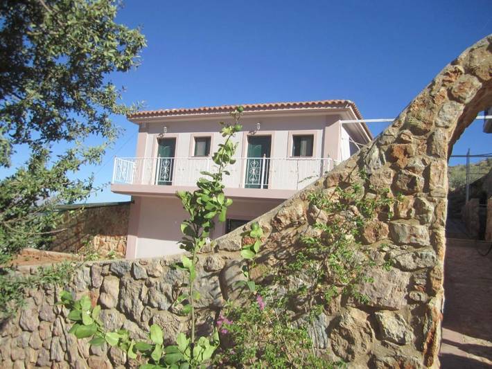 Gîte pour 4 personnes, avec vue ainsi que terrasse et jardin, animaux acceptés à Galaxidi - 4