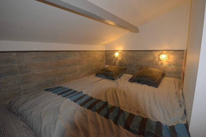 Apt. in Einer Villa an der Côte D'azur mit Tollem Pool und Garten in La Gaude, Mittelmeerküste (Frankreich)