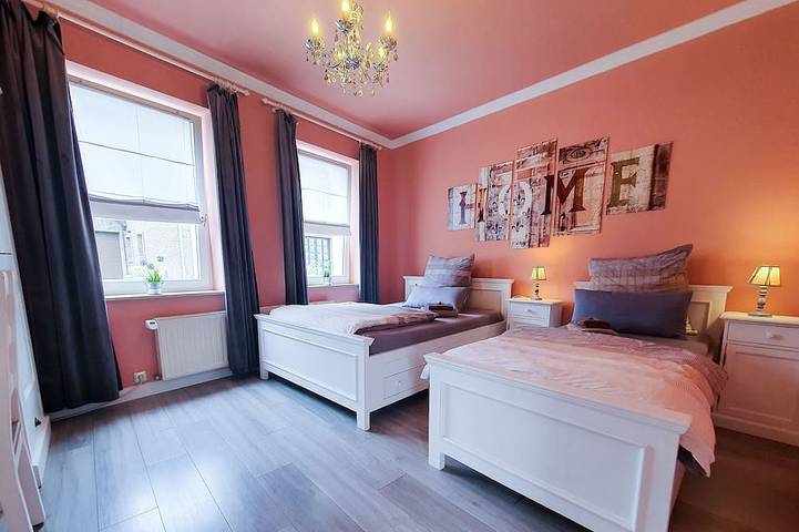 Ferienhaus für 8 Personen, mit Terrasse in Bornheim - 2