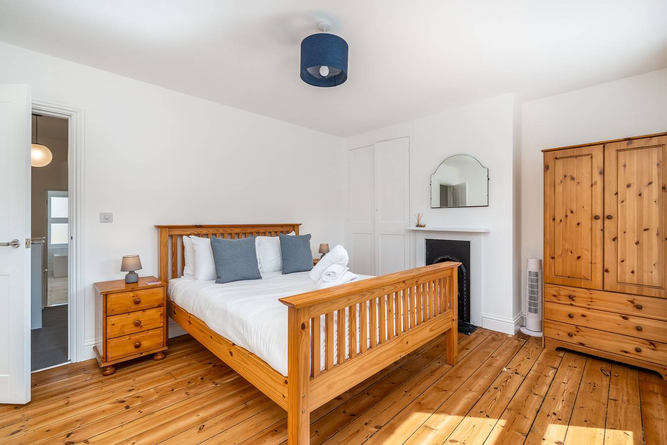 Beautiful, newly refurbished Victorian townhouse - Pass the Keys in Windsor, Berkshire
