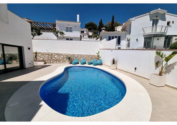 Luxuriöse Villa mit privatem Pool, mit Meerblick, WLAN und Klimaanlage in Mijas Costa, Mijas