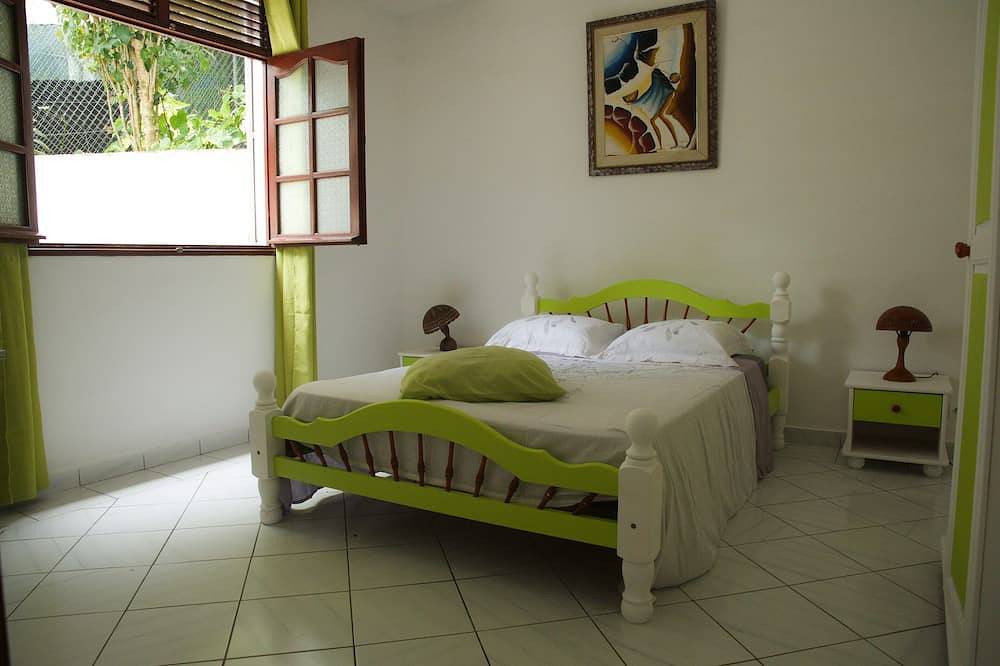 Appartement entier, Cozy one-bedroom apartment at the bottom of the villa in Le Gosier, Guadeloupe