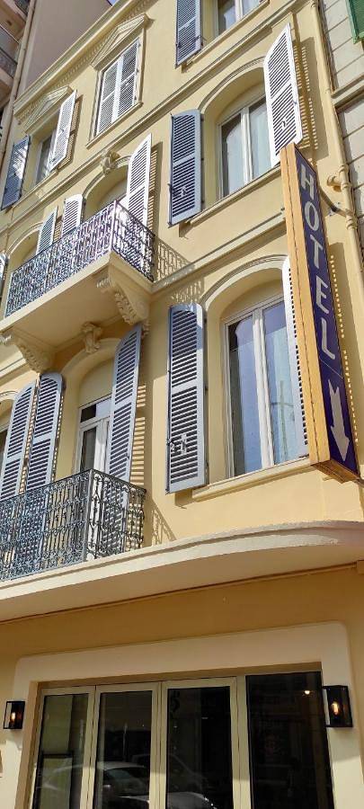 Hôtel pour 2 personnes, avec vue dans Vieux Port (Saint-Raphaël) - 2