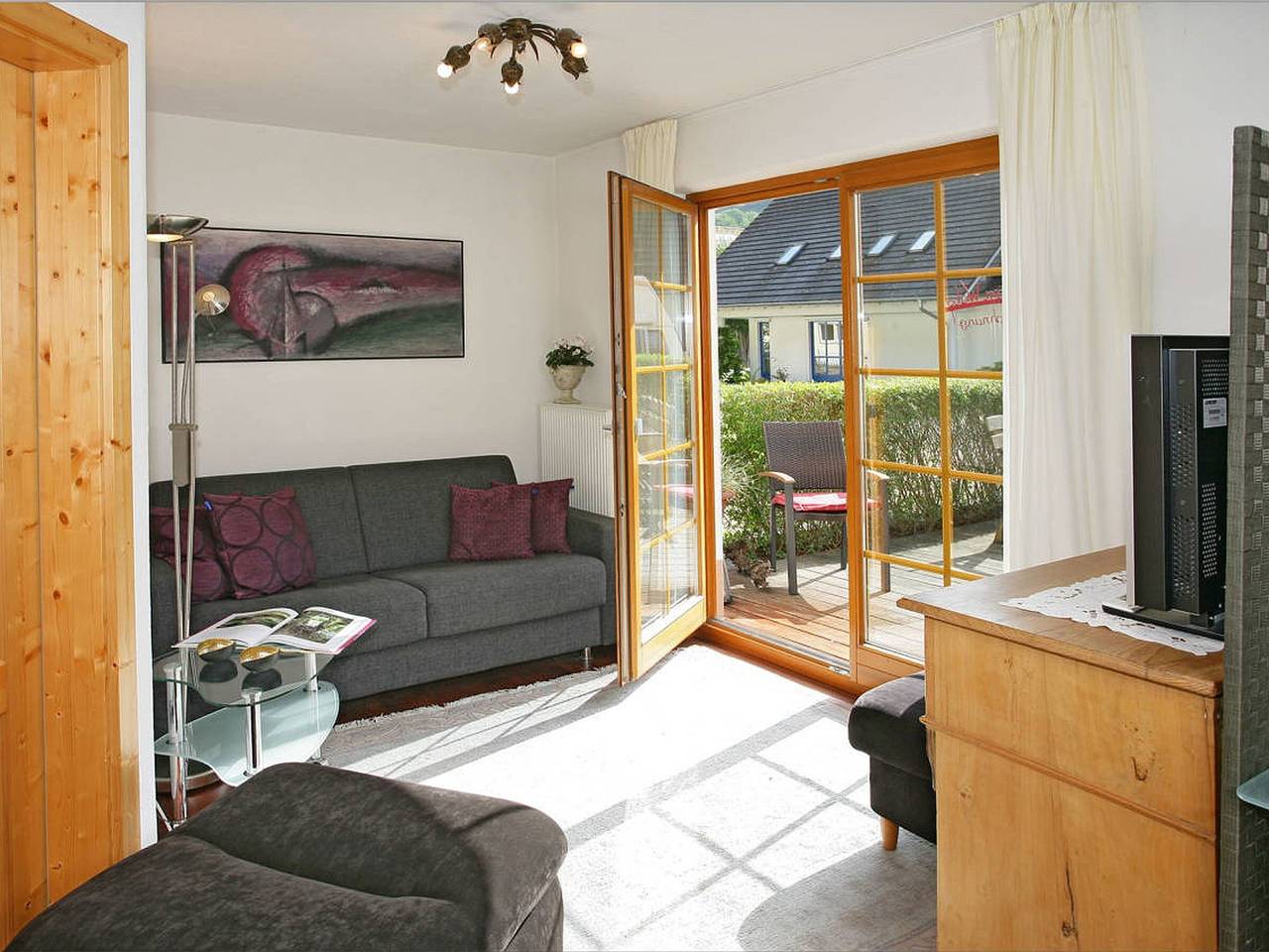 Ganze Wohnung, Apartment Haus Am Wald mit Bergblick, Gemeinschaftsterrasse und Wlan in Untermünstertal, Münstertal