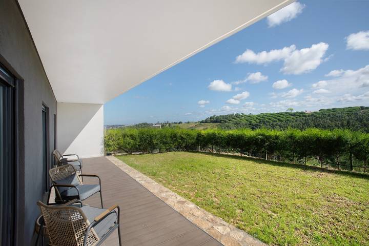Casa de Vacaciones 'Vinha' con Terraza Privada, Jardín Privado y Wi-Fi in Óbidos, Leiria District