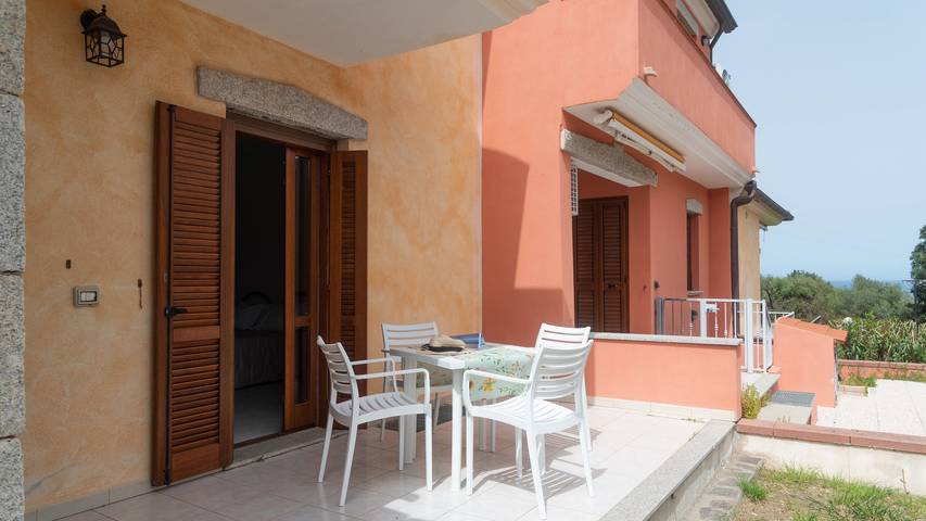 Gîte pour 6 personnes, avec Balcon ainsi que Terrasse et Jardin à Tanaunella - 2