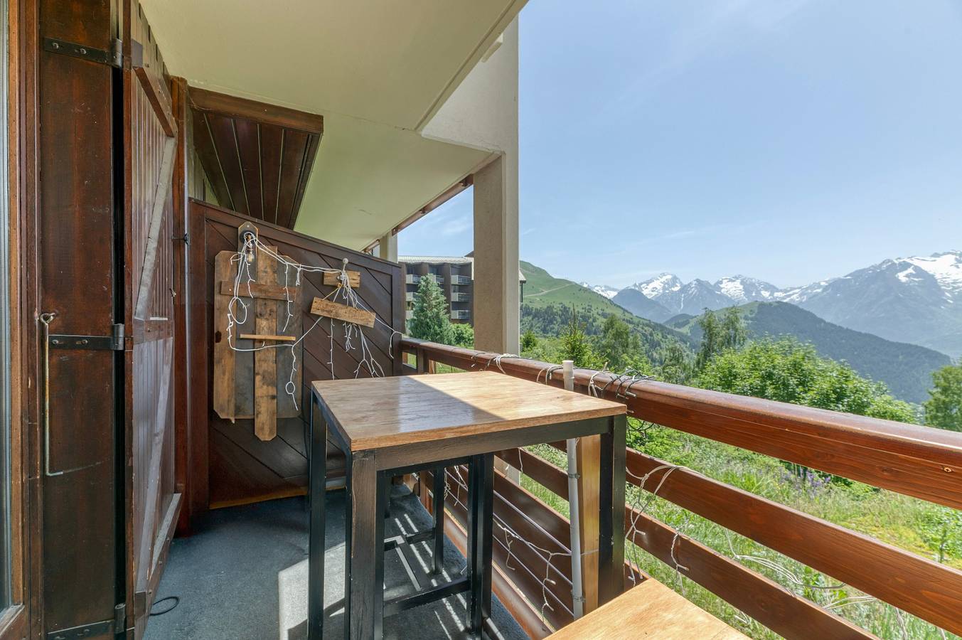 Studio entier, Studio 'Vue Exceptionnelle' avec vue sur les montagnes, balcon et Wi-Fi in Huez, Parc national des Écrins