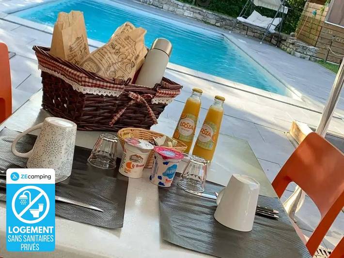 Camping für 4 Personen am Doubs