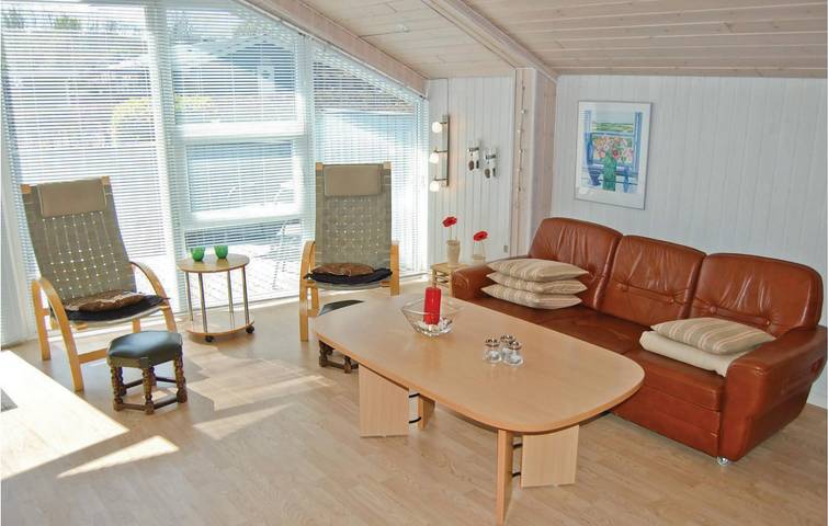 Ferienhaus für 6 Personen, mit Terrasse und Garten in Binderup Strand - 3