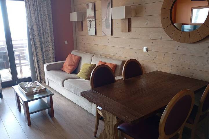 Geheel appartement, 5* Premium Residence at the foot of the slopes, Swimming pool, Hammam, Fitness, Park, 40 m². in Avoriaz, Morzine