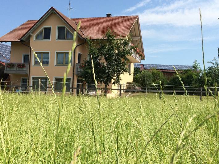 Ferienwohnung für 3 Personen, mit Balkon und Terrasse sowie Garten