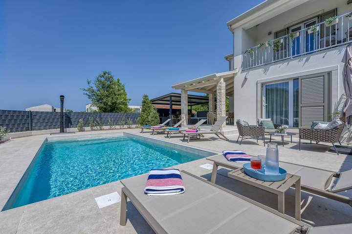 Ferienhaus für 6 Personen, mit Pool und Terrasse in Poreč - 2