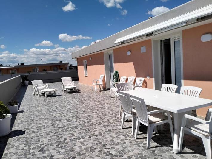 Gîte pour 5 personnes, avec terrasse et vue, animaux acceptés à Zapponeta - 2