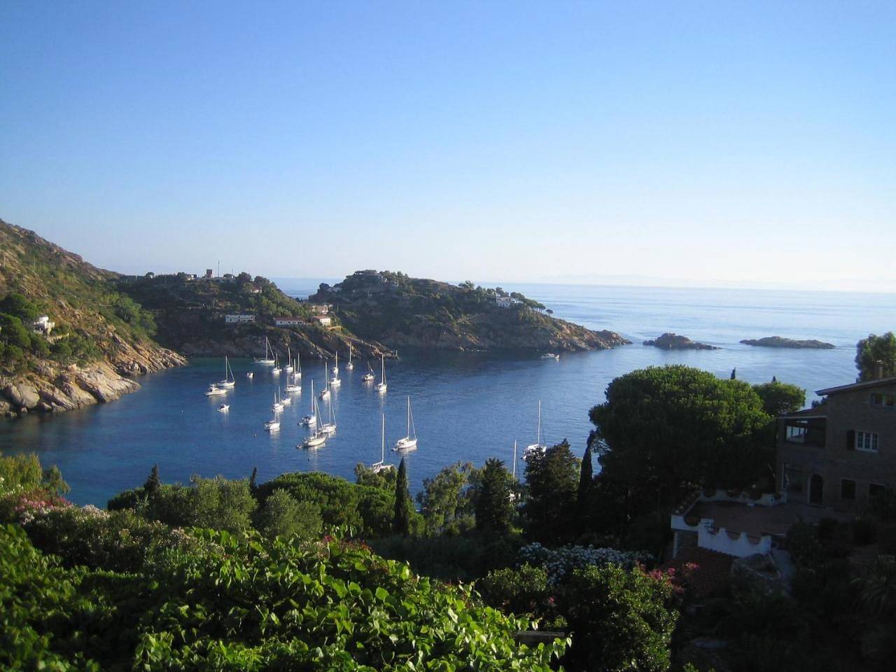 La Bouganville in Le Cannelle, Isola del Giglio