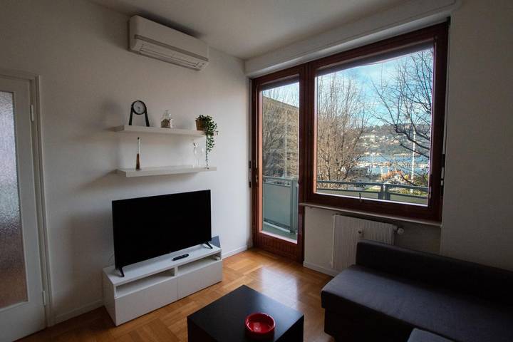 Holiday rental for 4 people, with lake view and balcony in Como