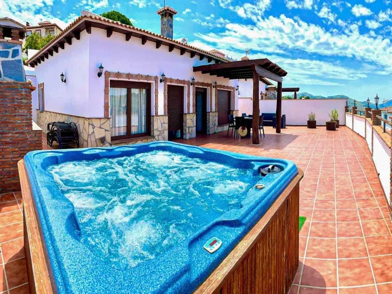 Elegant Villa with Jacuzzi in Canillas de Albaida in Canillas de Albaida, Málaga Province