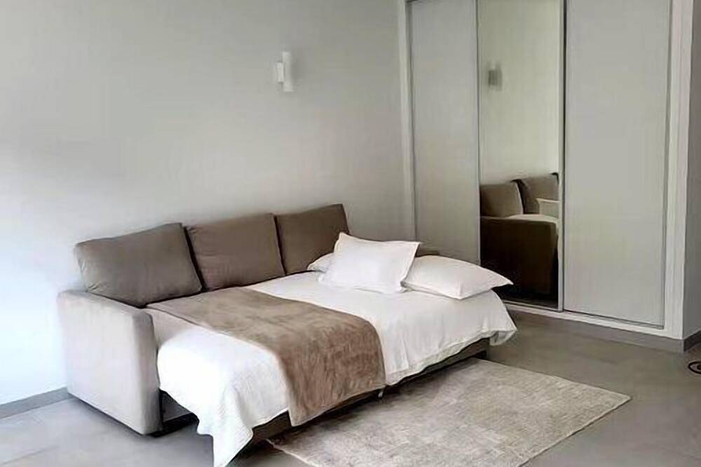 Hel lägenhet, Serene Studio, Beaulieu, With Parking in Beaulieu-sur-Mer, Nice region