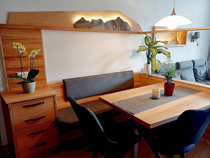Ferienwohnung für 3 Personen, mit Balkon und Terrasse sowie Garten und Ausblick in Vorderstoder
