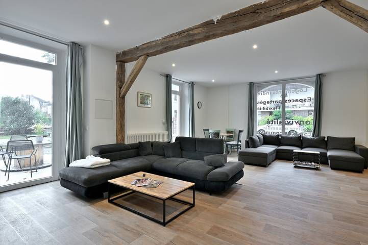Room 'Chambre 7' with Shared Terrace, Wi-Fi and Air Conditioning in Salies-du-Salat, Haute-Garonne
