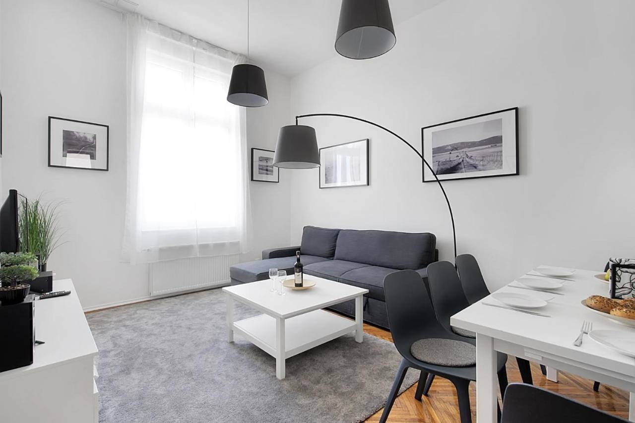 Geheel appartement, Bpr Cosmos Design Suite with A/C in Boedapest, Danube-Ipoly National Park