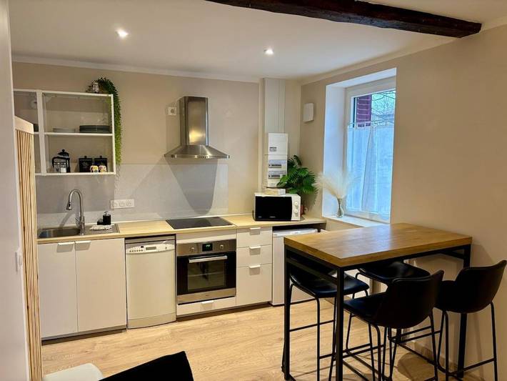 Gîte pour 2 personnes, avec terrasse à Rillieux-la-Pape