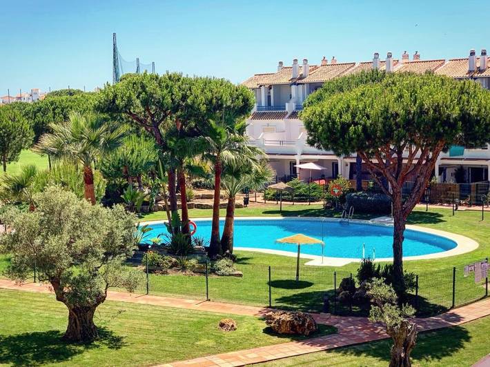Apartamento para 6 personas, con Balcón y Terraza además de Piscina y Vistas en Nuevo Portil