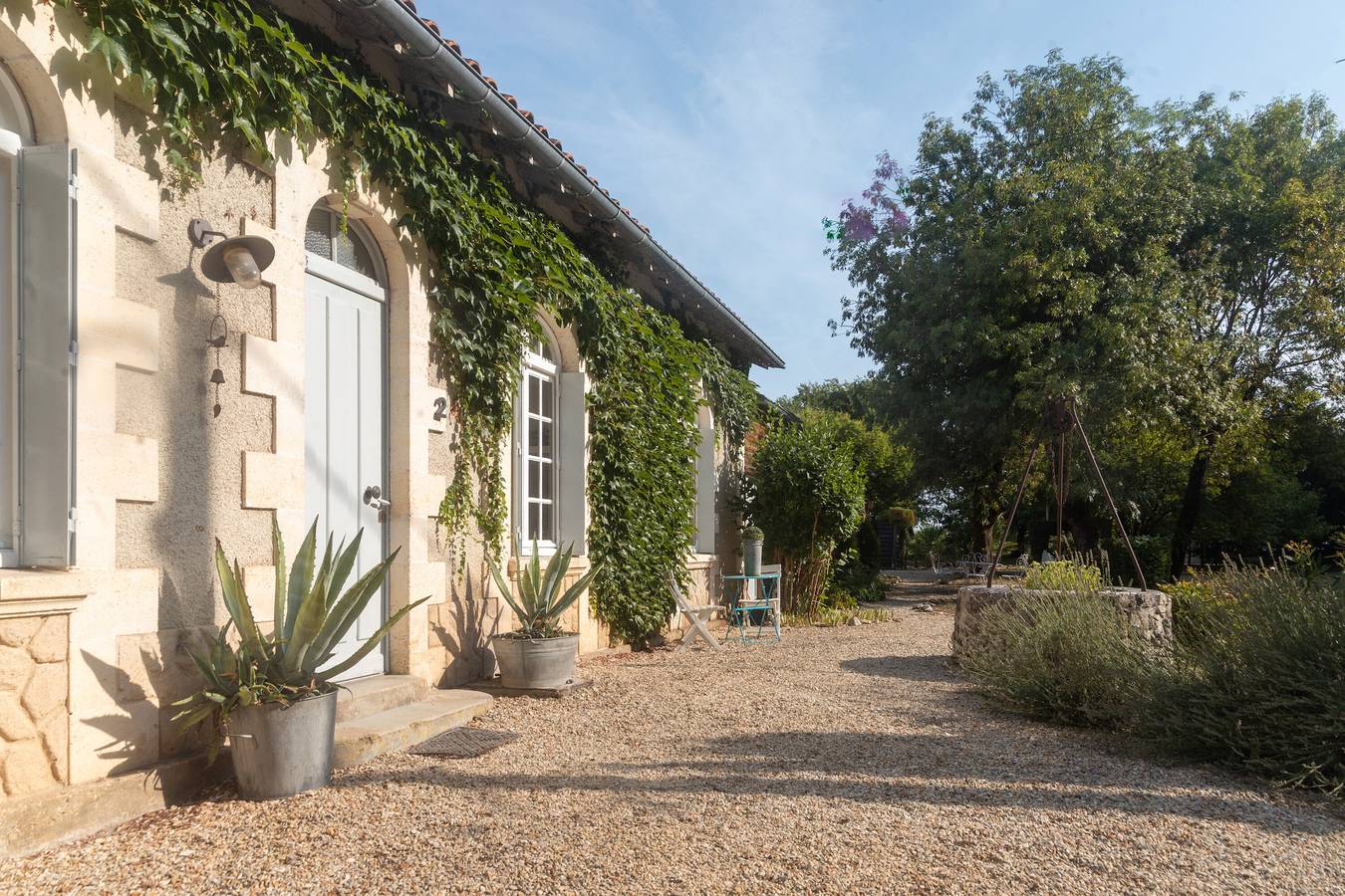 Casa de vacaciones 'Au Bord De La Charente' con terraza privada y jardín privado in Jarnac, Charente