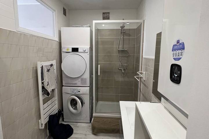 Apartamento entero, 3 Pièces 65m2 Hypercentre, Parking Privé, Port, Plage in Carry-le-Rouet, Costa mediterránea (Francia)