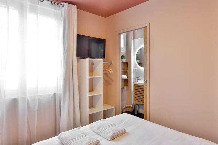 Appartement entier, Le Chic & Raffiné - Terrasse & Clim in Périgueux, Périgord Blanc