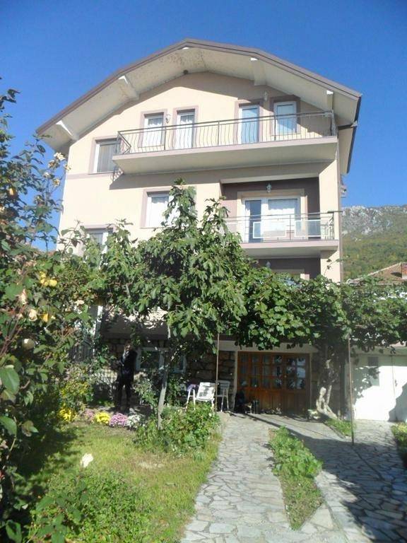 Guesthouse Zimovski in North Macedonia