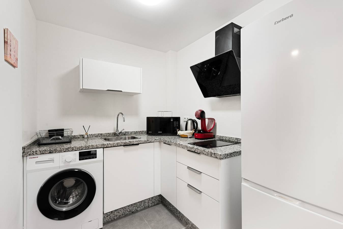 Apartamento entero, Apartamento 'Nora B' con vistas al mar, Wi-Fi y aire acondicionado in Málaga (Este), Málaga